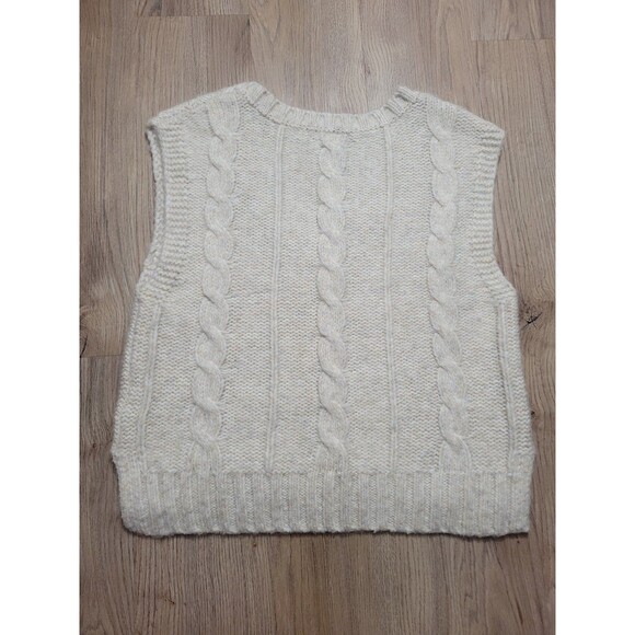 American Eagle Cable knit Sweater Crop Vest Pullover Khaki Cream Size Small wool - Picture 5 of 7